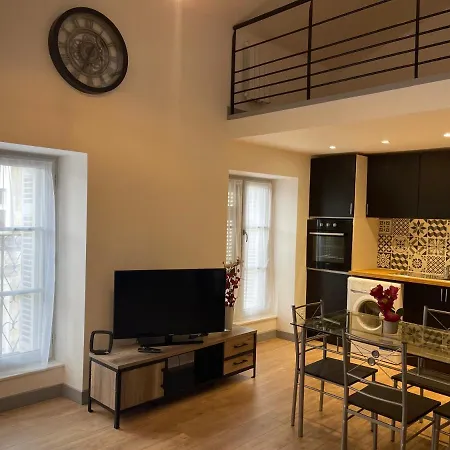 Centre Belle Duplex Apartment *
